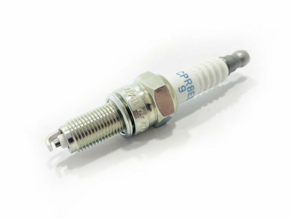 NGK CPR8EB-9 sytytystulppa