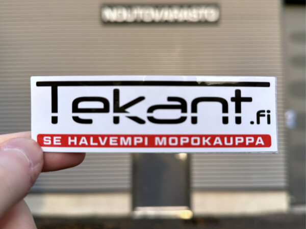 Tekant.fi 1.0 tarra, valko/musta/punainen 10cm x 3cm