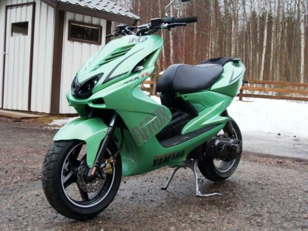 TNT etuvalo carbon, Yamaha Aerox <-12 - Kuva 5