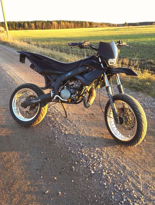 Toxik katesarja, musta, Derbi Senda X-treme <-09 - Kuva 4