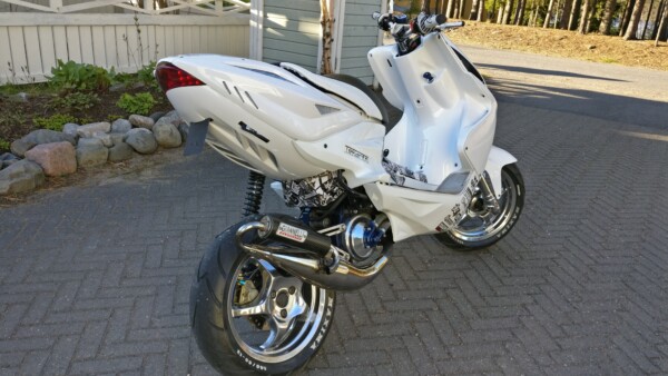 TNT polvikate, valkoinen, Yamaha Aerox <-12 - Kuva 4