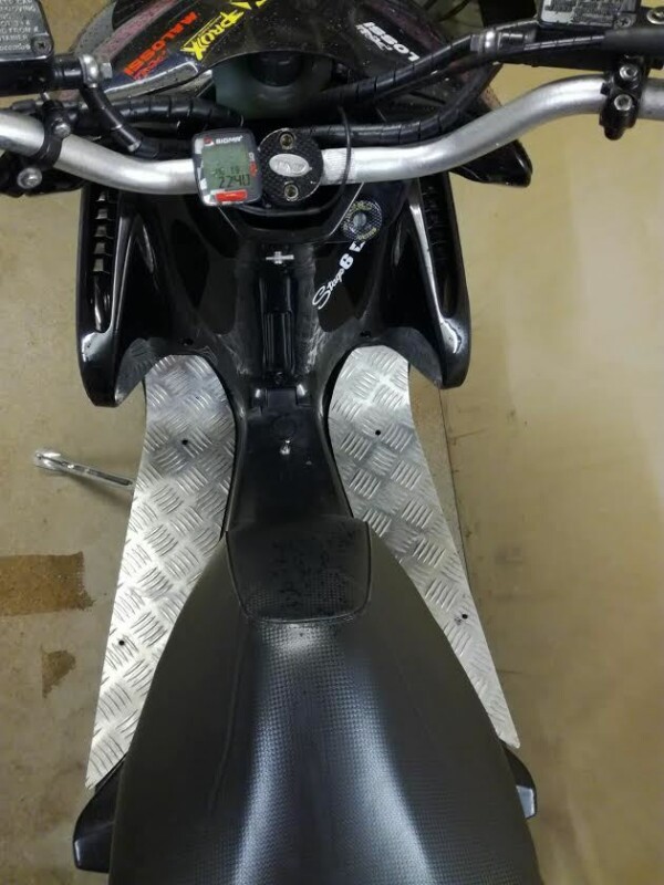 TNT polvikate, musta, Yamaha Aerox <-12 - Kuva 3
